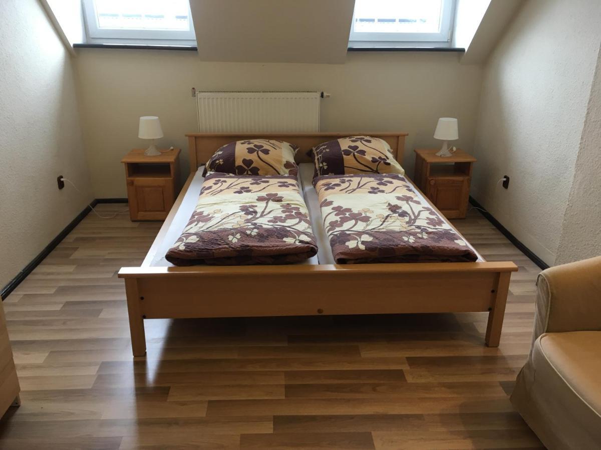 Pokoje Goscinne Na Podzamczu Ujście-Darłowskie Exterior photo
