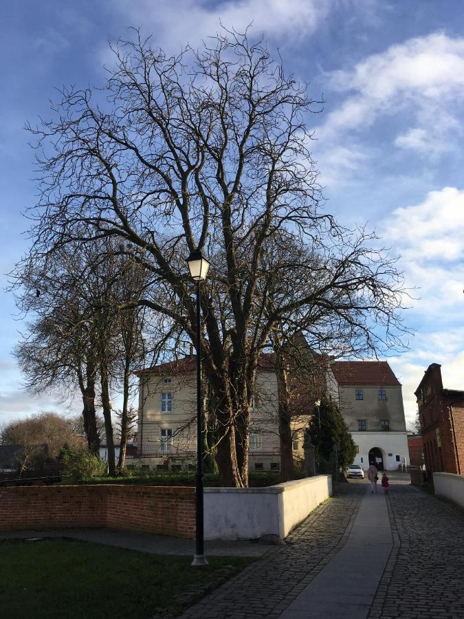 Pokoje Goscinne Na Podzamczu Ujście-Darłowskie Exterior photo
